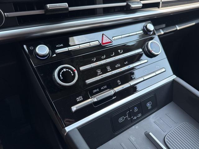 new 2025 Hyundai Santa Fe car, priced at $31,165