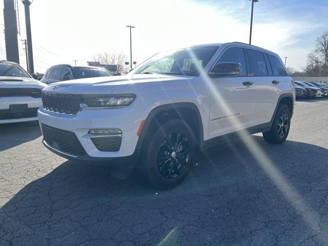 used 2023 Jeep Grand Cherokee car, priced at $28,994