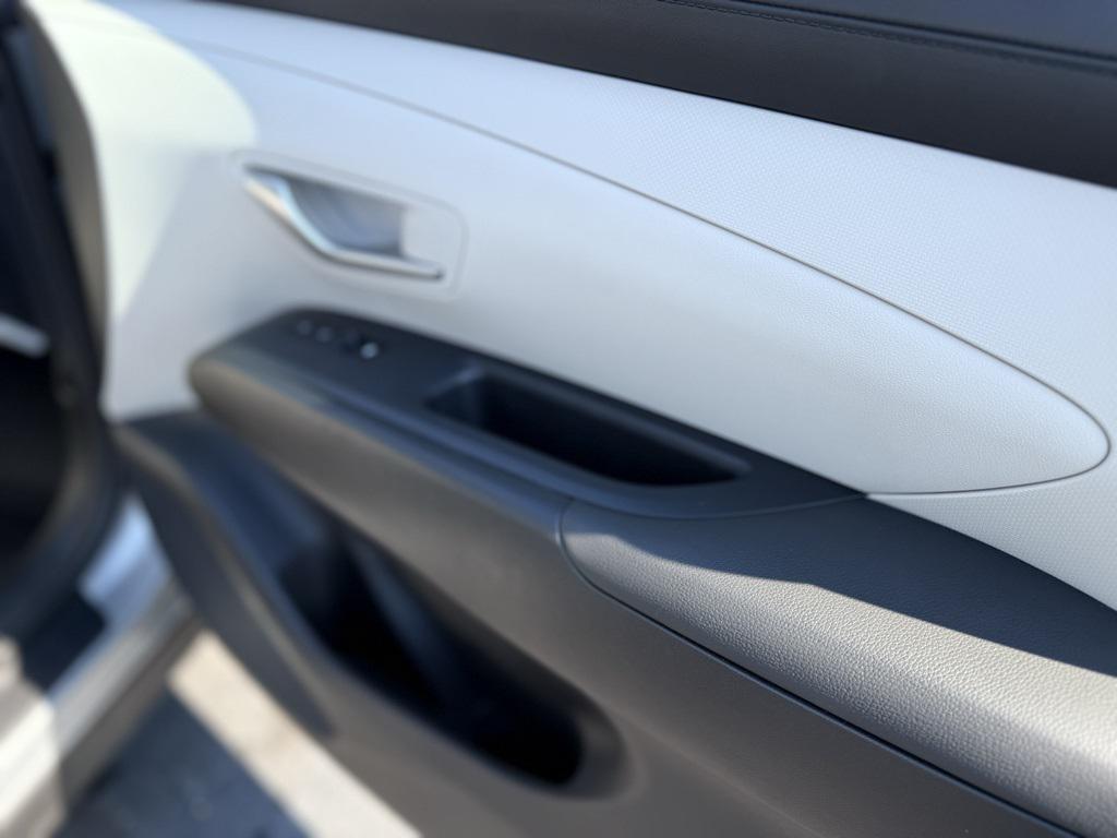 new 2025 Hyundai Tucson car, priced at $28,306