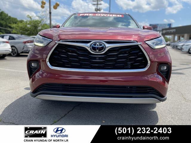 used 2022 Toyota Highlander car, priced at $40,933