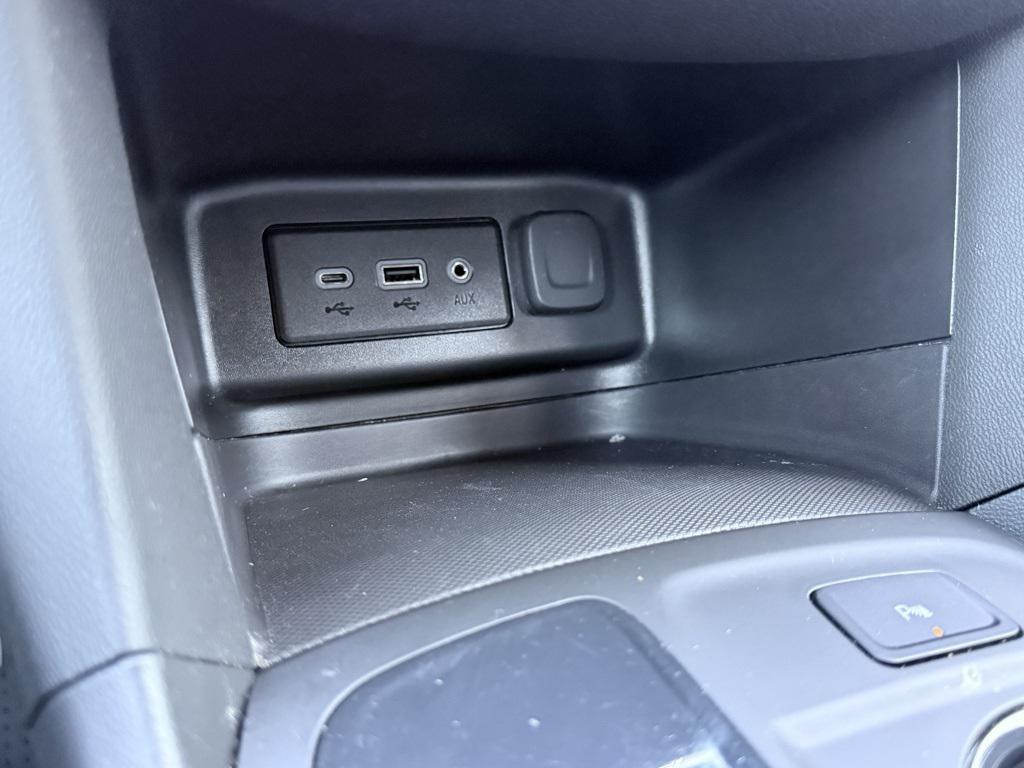 used 2022 Chevrolet Equinox car, priced at $23,995