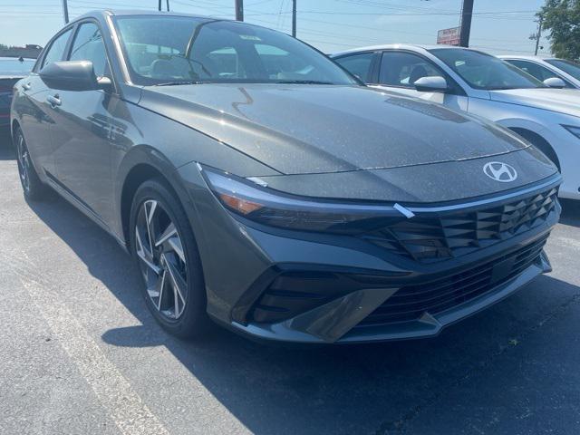 new 2025 Hyundai Elantra car, priced at $27,037