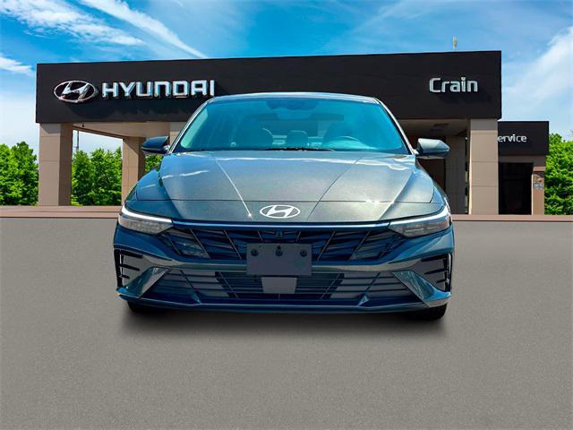 new 2025 Hyundai Elantra car, priced at $27,037
