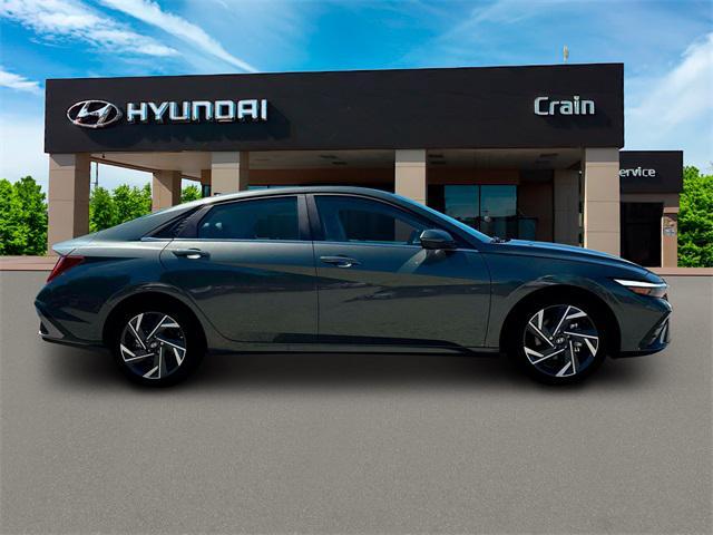 new 2025 Hyundai Elantra car, priced at $27,037
