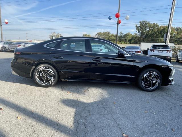 new 2025 Hyundai Sonata car, priced at $32,480