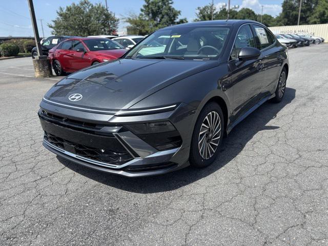 new 2025 Hyundai Sonata Hybrid car, priced at $36,649