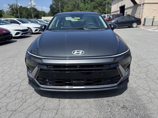 new 2025 Hyundai Sonata Hybrid car, priced at $36,649