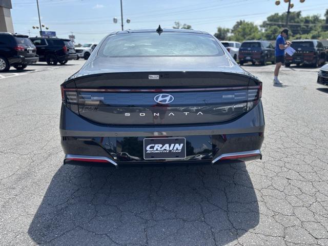 new 2025 Hyundai Sonata Hybrid car, priced at $36,649