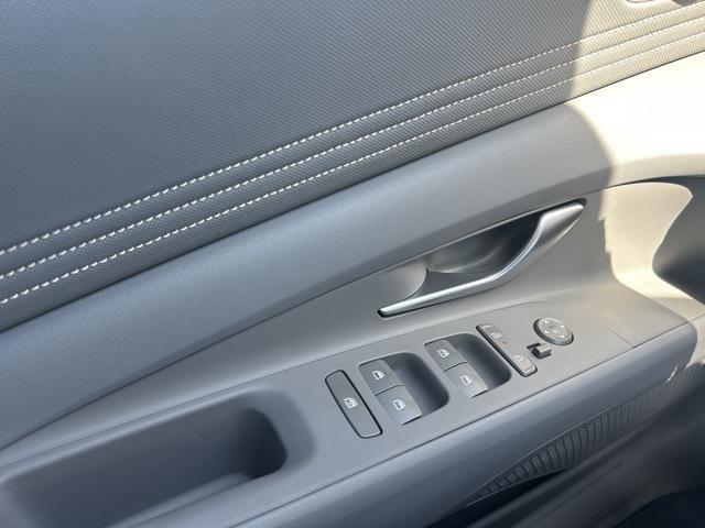 new 2025 Hyundai Elantra car, priced at $23,472