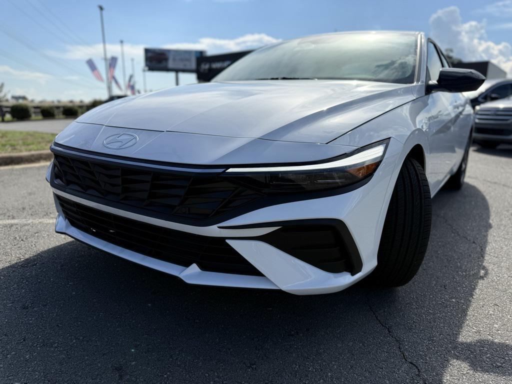 new 2025 Hyundai Elantra car, priced at $24,172