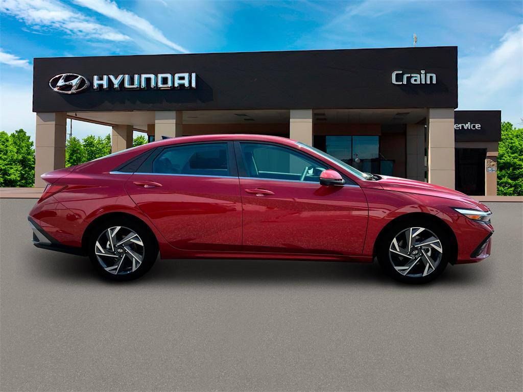 new 2025 Hyundai Elantra car, priced at $27,528