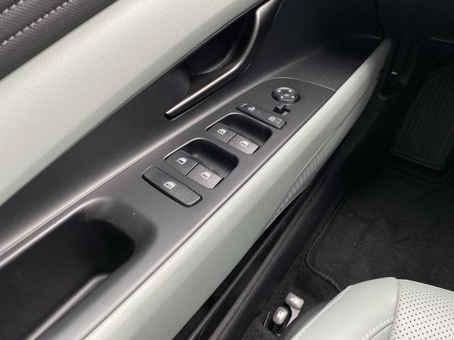 new 2025 Hyundai ELANTRA HEV car, priced at $28,461