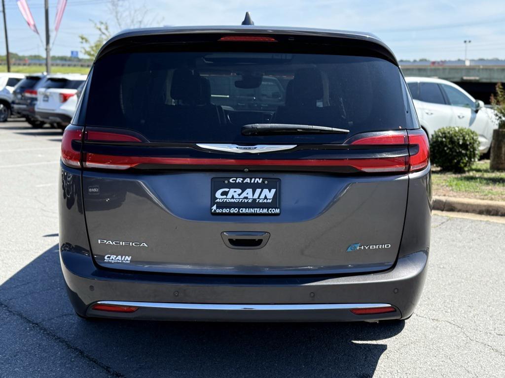 used 2022 Chrysler Pacifica Hybrid car, priced at $23,982