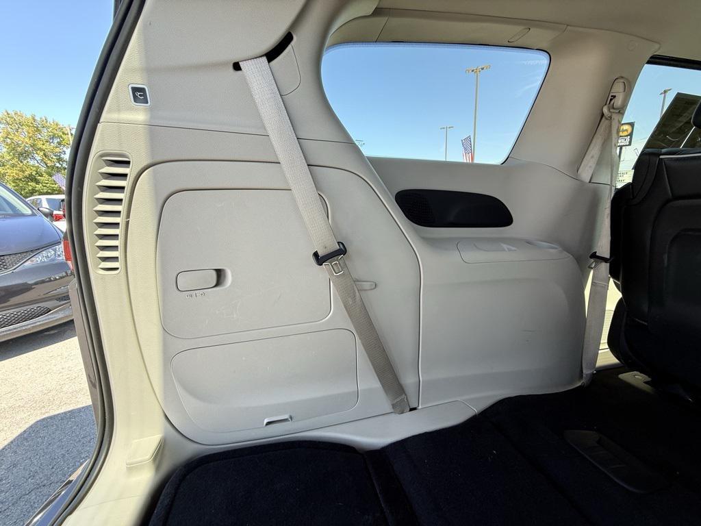 used 2022 Chrysler Pacifica Hybrid car, priced at $23,982