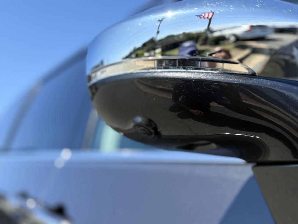 used 2022 Chrysler Pacifica Hybrid car, priced at $23,982