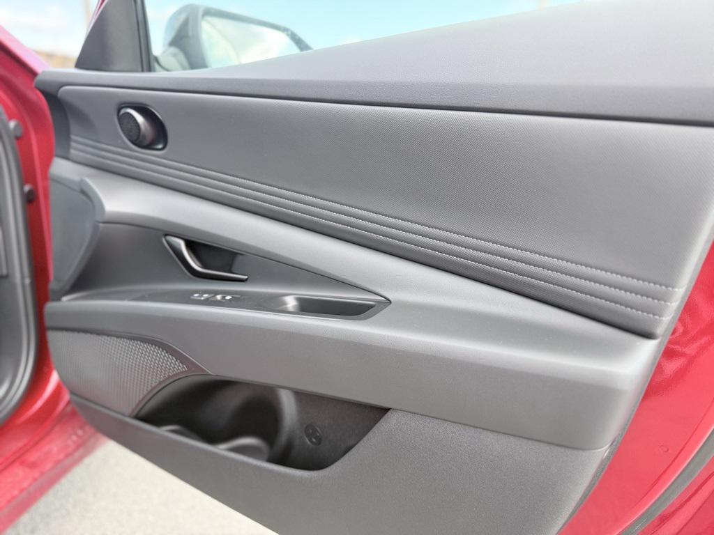 new 2025 Hyundai Elantra car, priced at $24,091