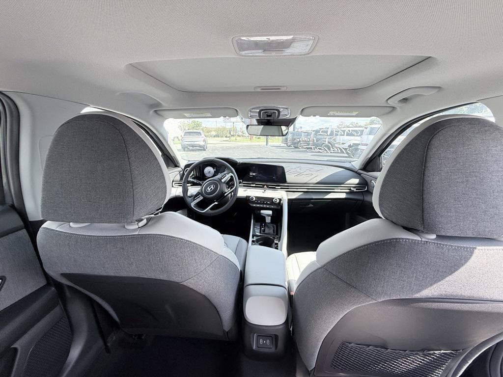 new 2025 Hyundai Elantra car, priced at $27,041
