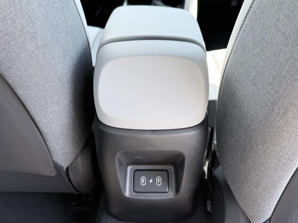 new 2025 Hyundai Elantra car, priced at $27,041