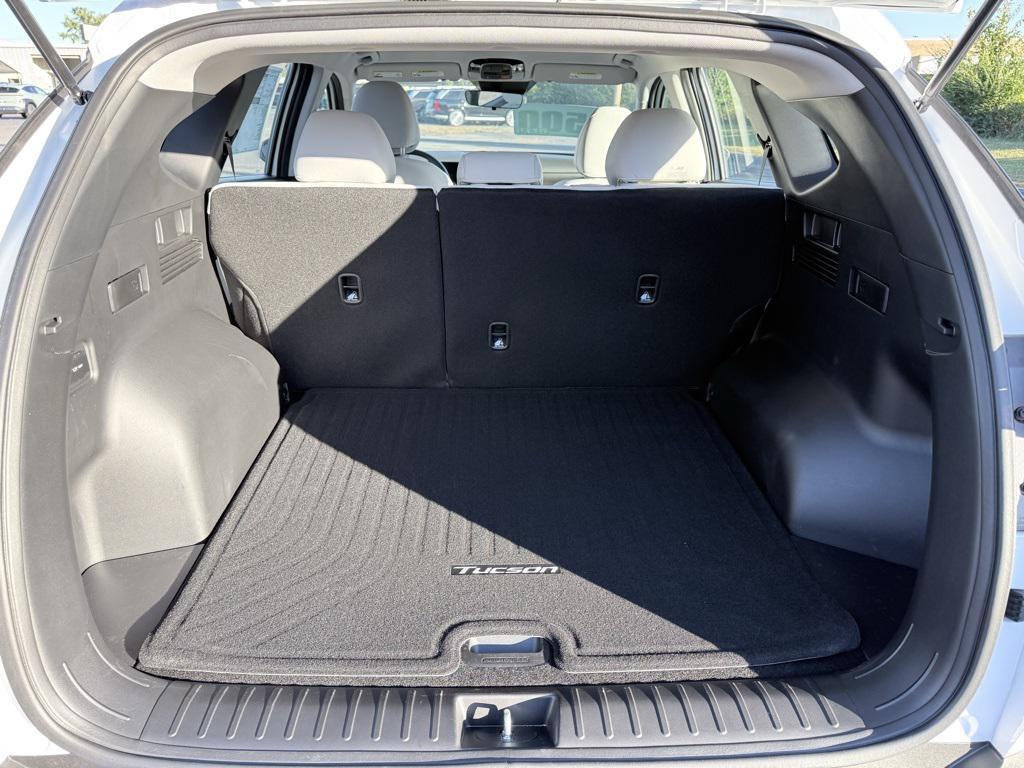 new 2025 Hyundai Tucson car, priced at $27,465