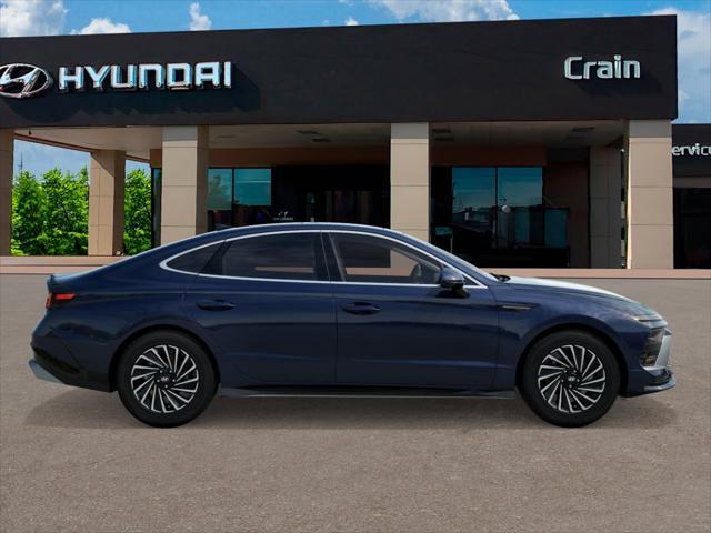 new 2025 Hyundai Sonata Hybrid car, priced at $37,202