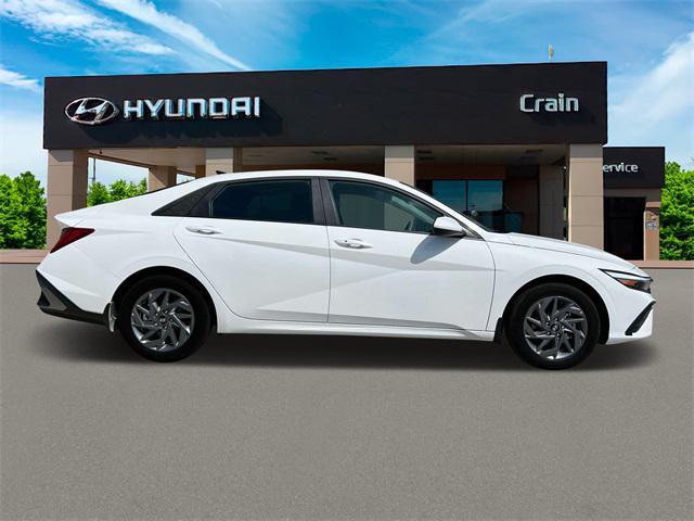 new 2025 Hyundai ELANTRA HEV car, priced at $24,635