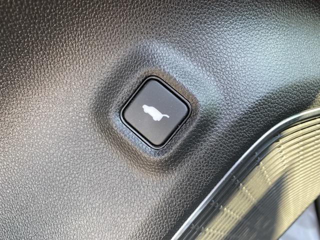 used 2023 Acura MDX car, priced at $44,539