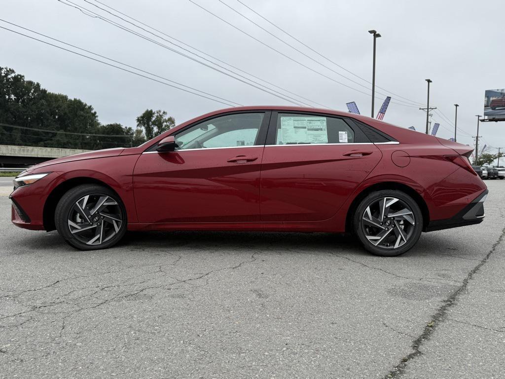 new 2025 Hyundai ELANTRA HEV car, priced at $28,917
