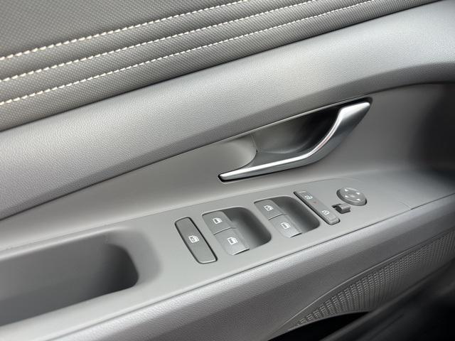 new 2025 Hyundai Elantra car, priced at $23,447