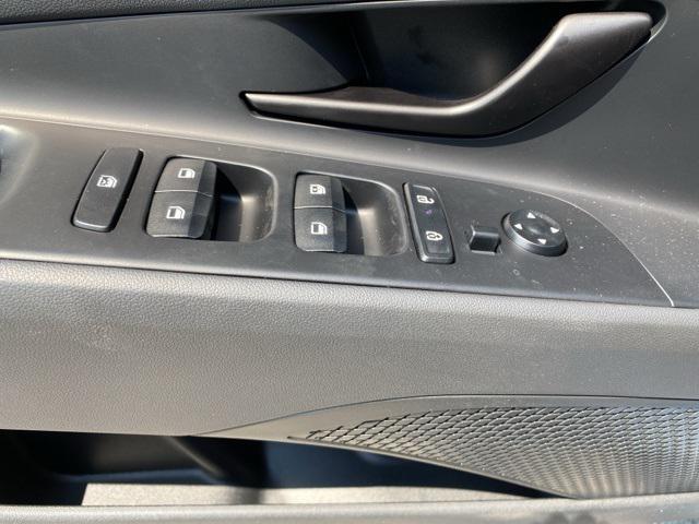 new 2025 Hyundai ELANTRA HEV car, priced at $26,570