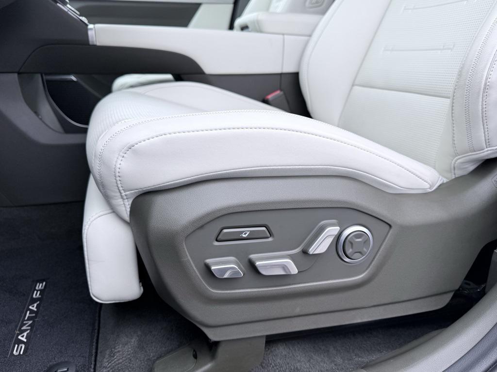 new 2025 Hyundai SANTA FE HEV car, priced at $45,450