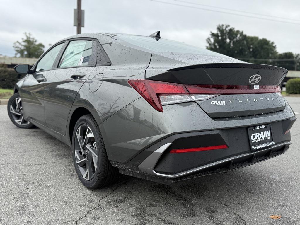 new 2025 Hyundai Elantra car, priced at $23,706