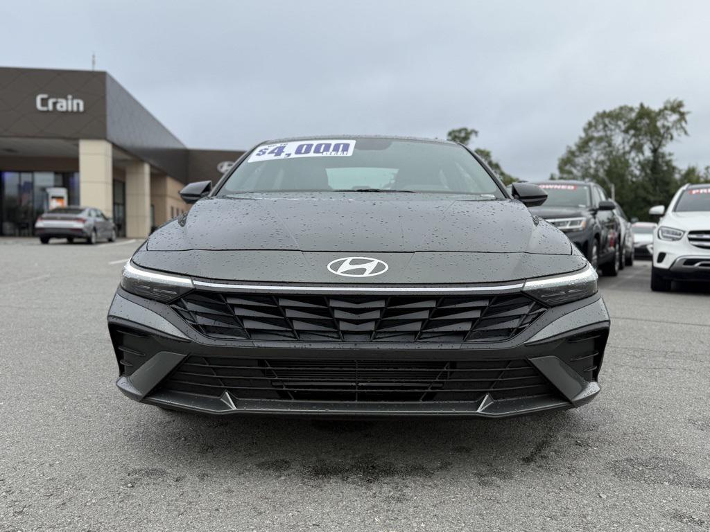 new 2025 Hyundai Elantra car, priced at $23,706