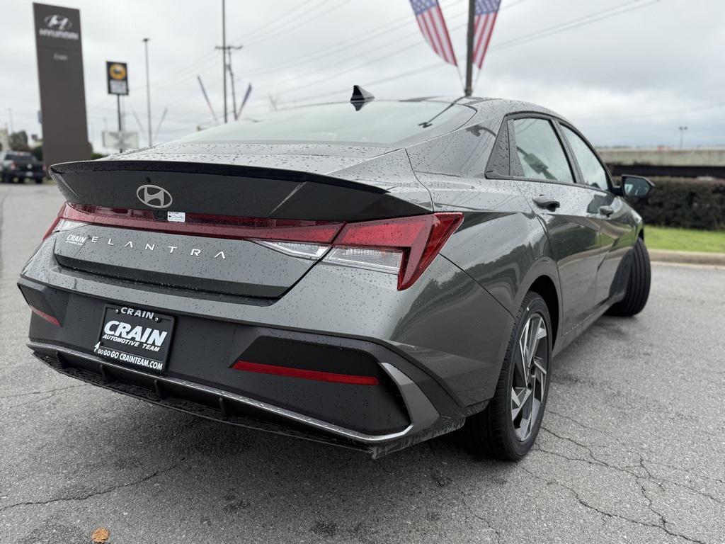 new 2025 Hyundai Elantra car, priced at $23,706