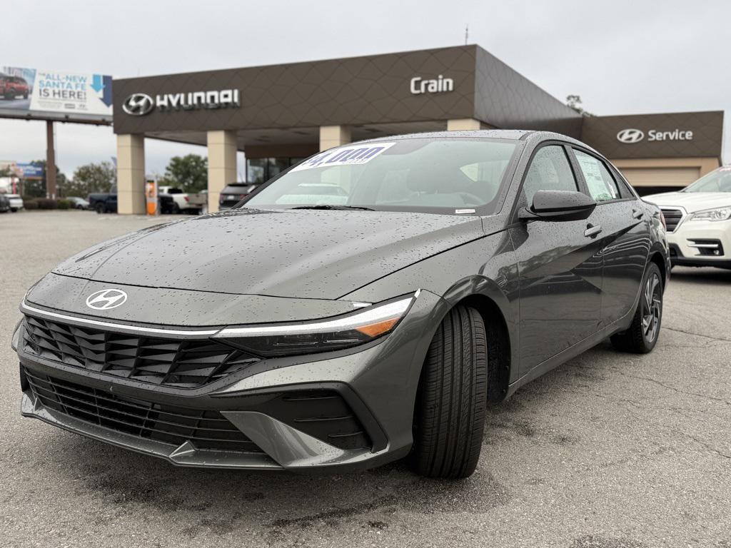 new 2025 Hyundai Elantra car, priced at $23,706