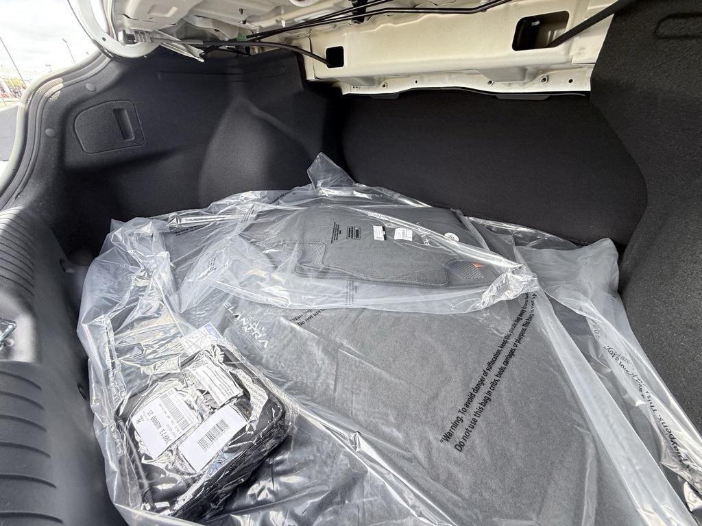 new 2025 Hyundai ELANTRA HEV car, priced at $26,570