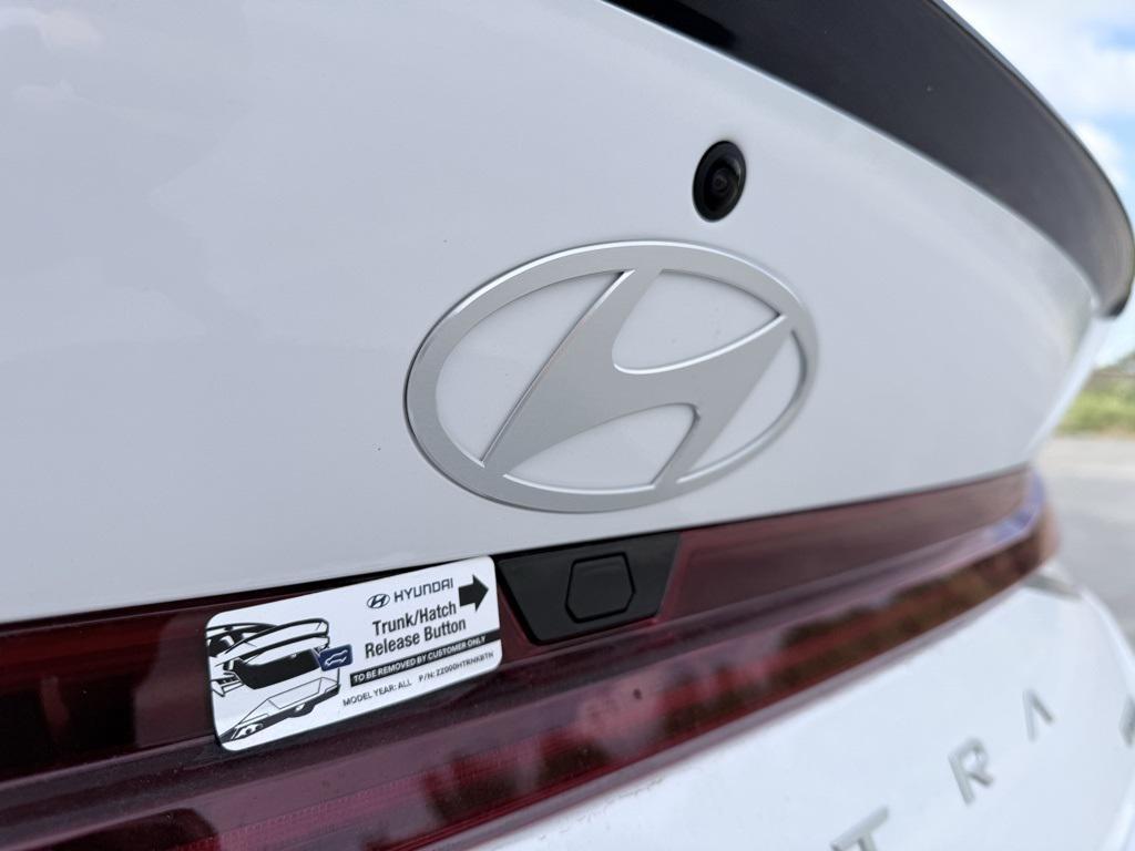 new 2025 Hyundai ELANTRA HEV car, priced at $26,570