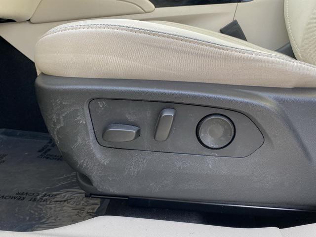 used 2021 Buick Envision car, priced at $17,998