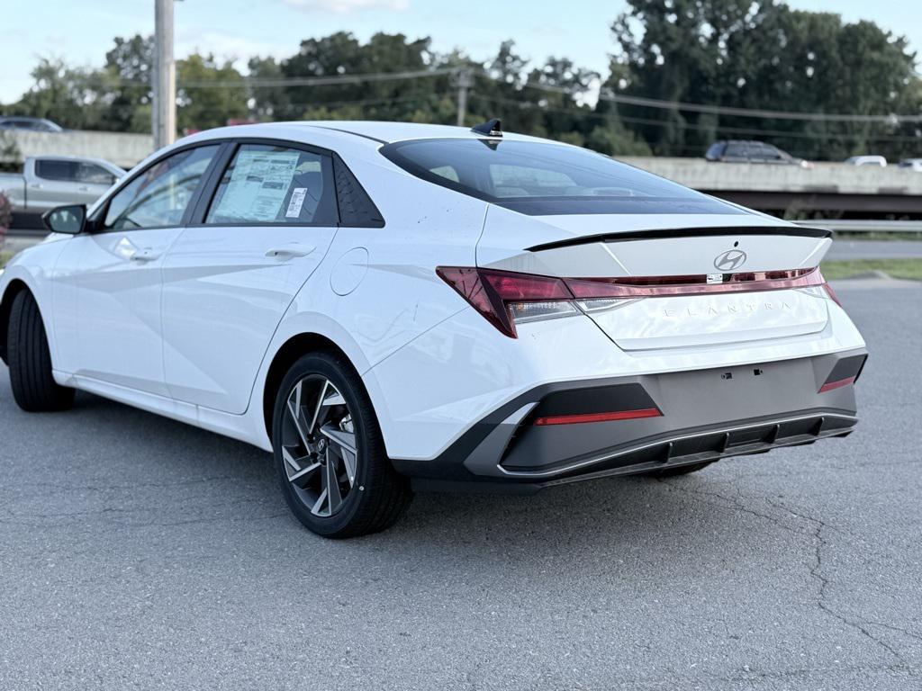 new 2025 Hyundai Elantra car, priced at $24,081