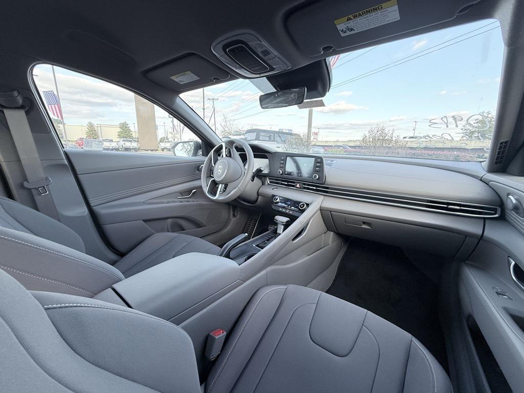 new 2025 Hyundai Elantra car, priced at $24,081