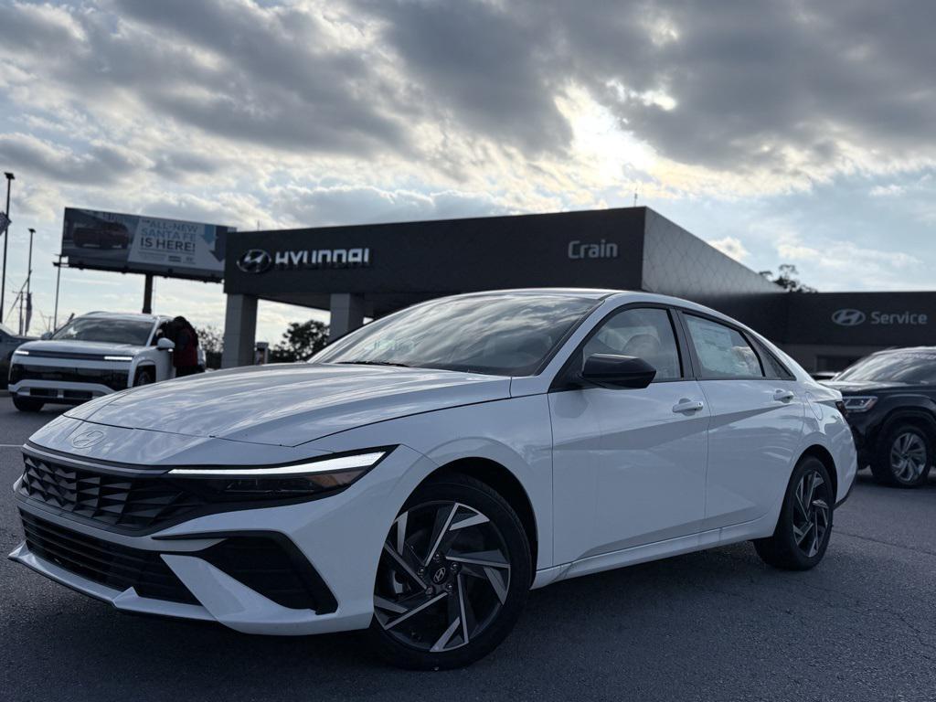 new 2025 Hyundai Elantra car, priced at $24,081