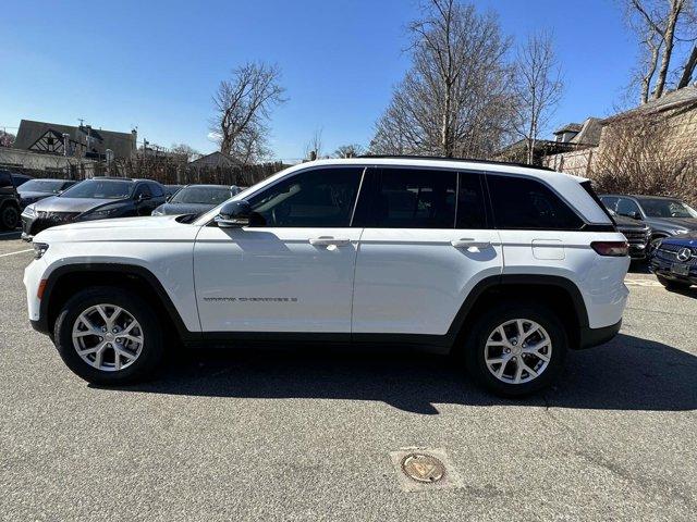 used 2022 Jeep Grand Cherokee car, priced at $34,995