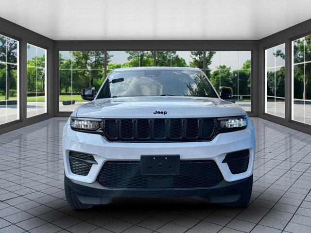 used 2022 Jeep Grand Cherokee car, priced at $23,490