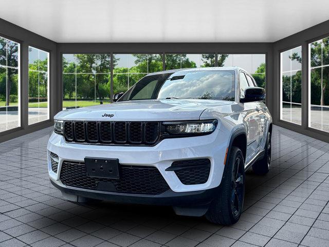 used 2022 Jeep Grand Cherokee car, priced at $23,490