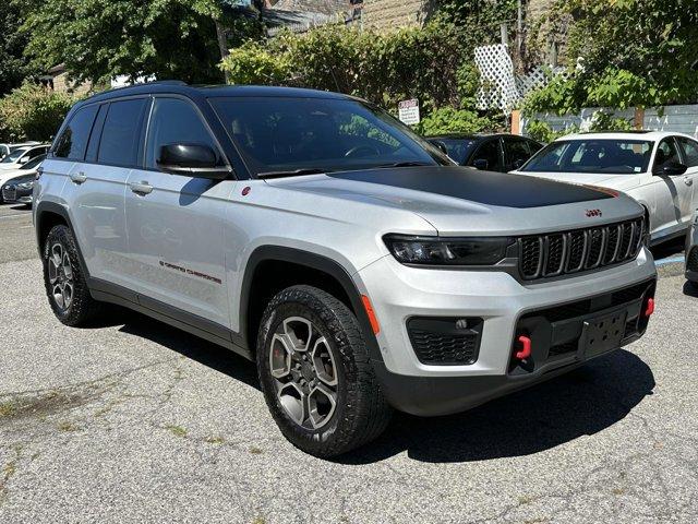 used 2022 Jeep Grand Cherokee car, priced at $29,890