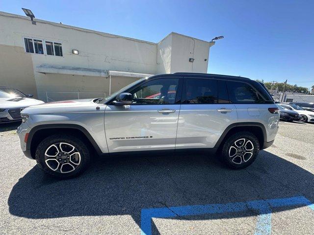 used 2022 Jeep Grand Cherokee car, priced at $29,890