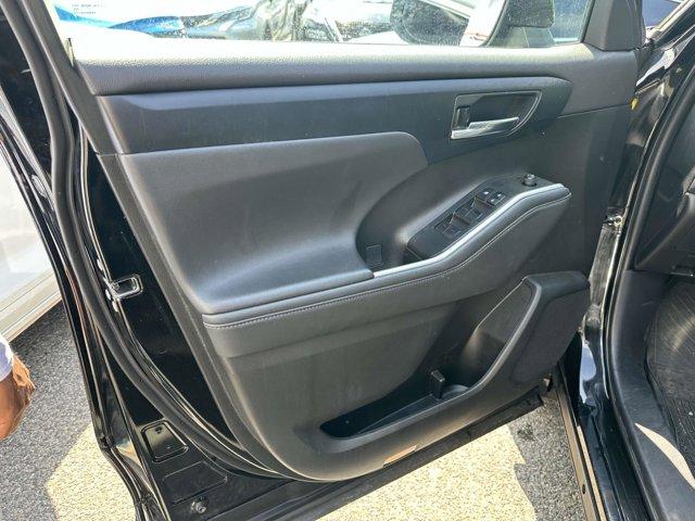used 2022 Toyota Highlander car, priced at $28,800