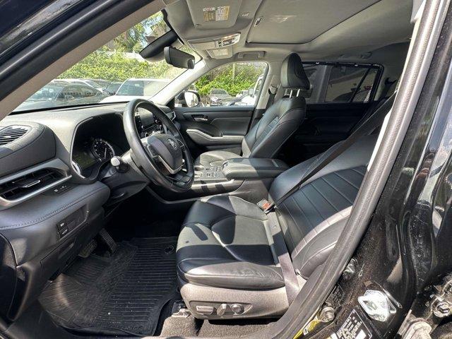 used 2022 Toyota Highlander car, priced at $28,800