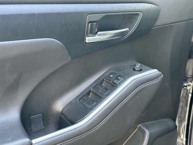 used 2022 Toyota Highlander car, priced at $28,800