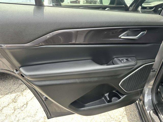 used 2021 Jeep Grand Cherokee L car, priced at $25,890
