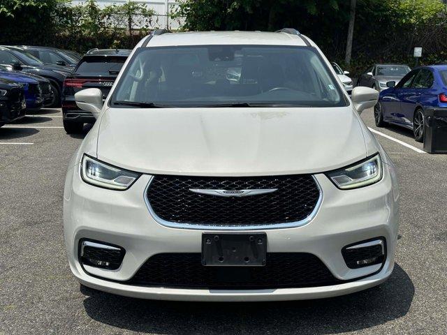 used 2021 Chrysler Pacifica car, priced at $15,890